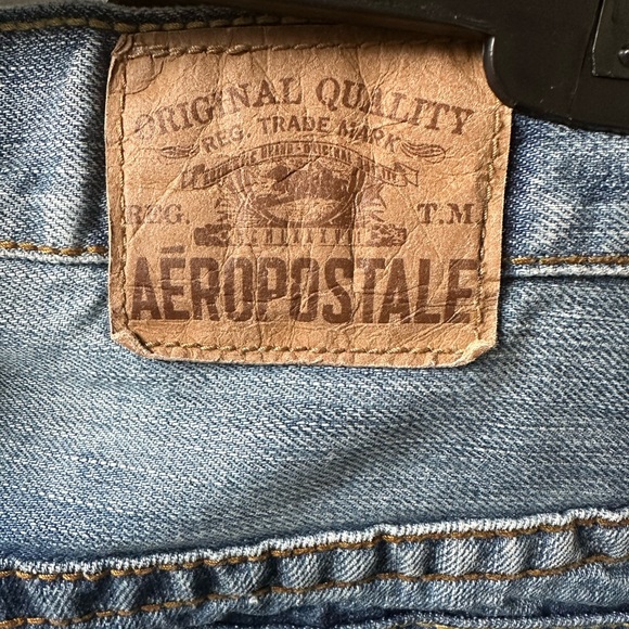 Super flattering distressed Aeropostale jeans. Essex straight leg, size 36/30👖 - Picture 6 of 6
